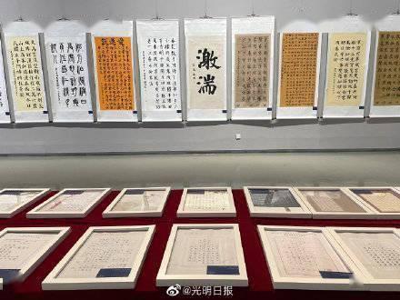 山西晋中:男子不慎坠入废弃地窖,消防员调用挖掘机救援